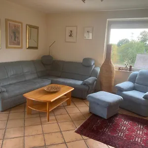 https://schone-wohnung-in-messe-nahe-mit-privatparkplatz.topcolognehotels.com